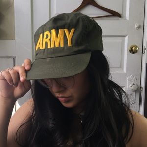 🌼Vintage army snap back cap